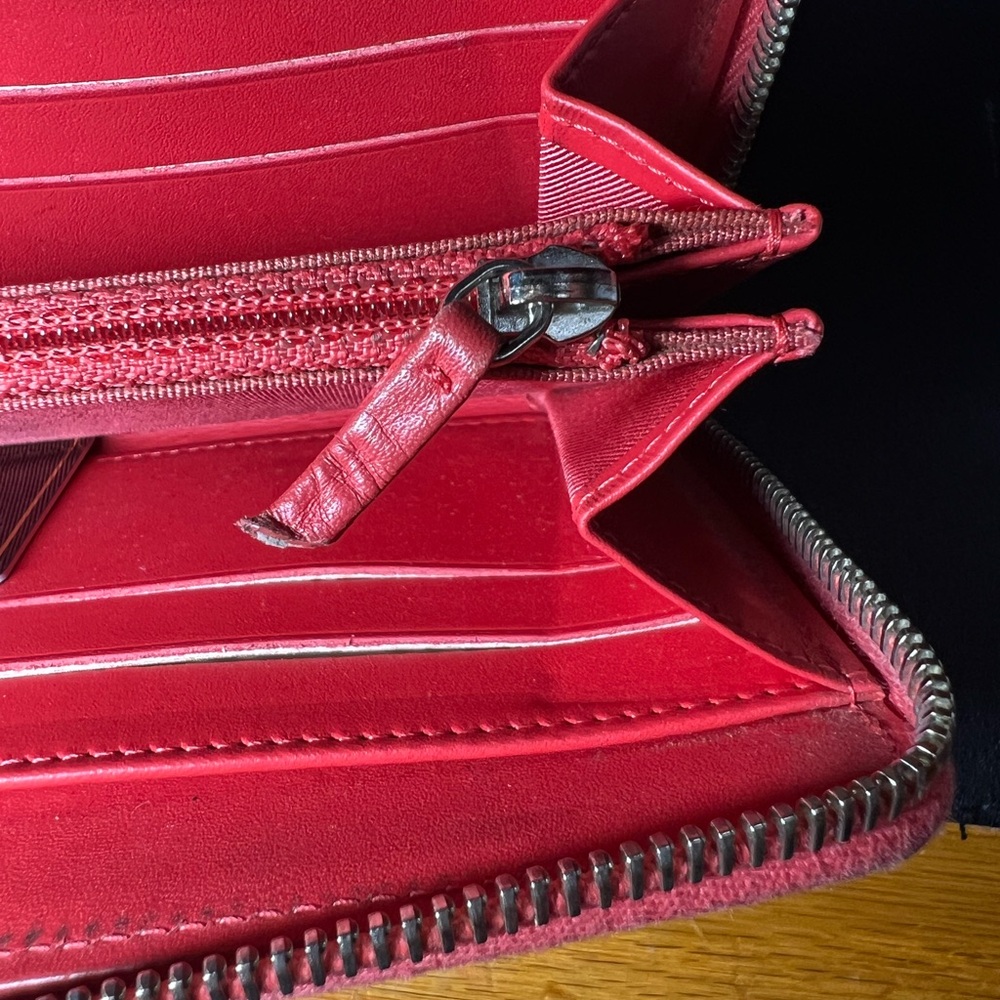 Chanel zippy wallet - Picture 11 of 15